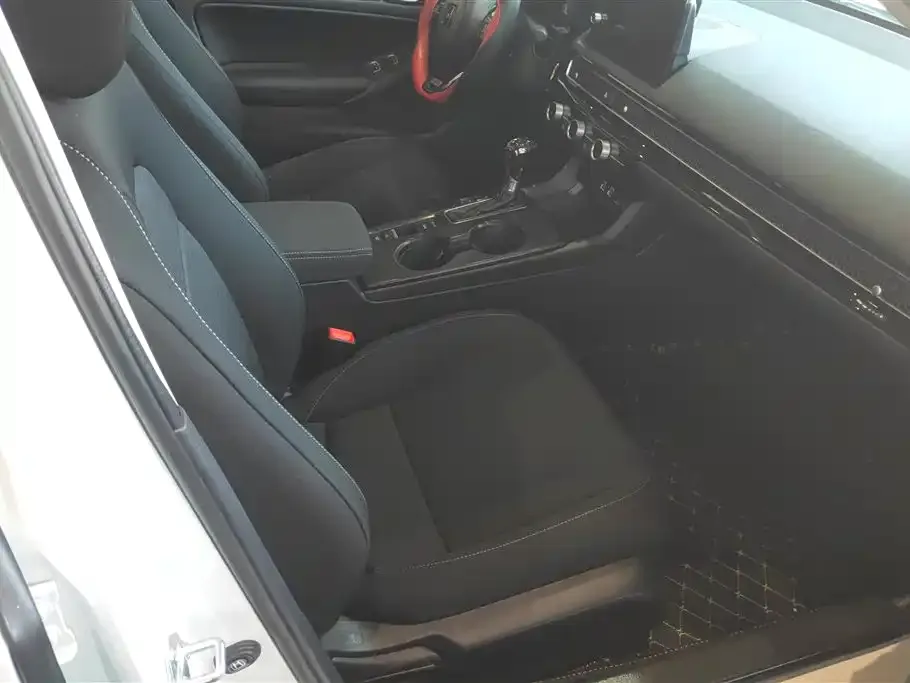 Honda Civic — фото 4