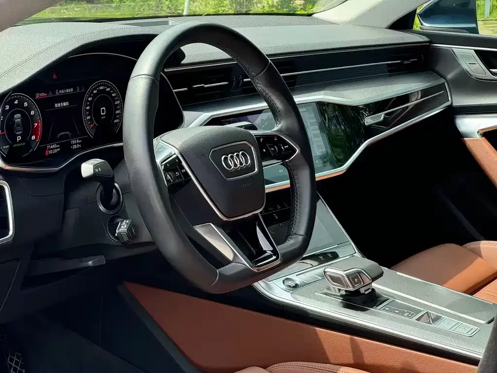 Audi A7 — фото 7