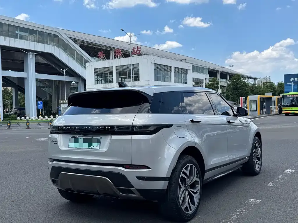 Land Rover Evoque PHEV 2022 из CN, фото 8
