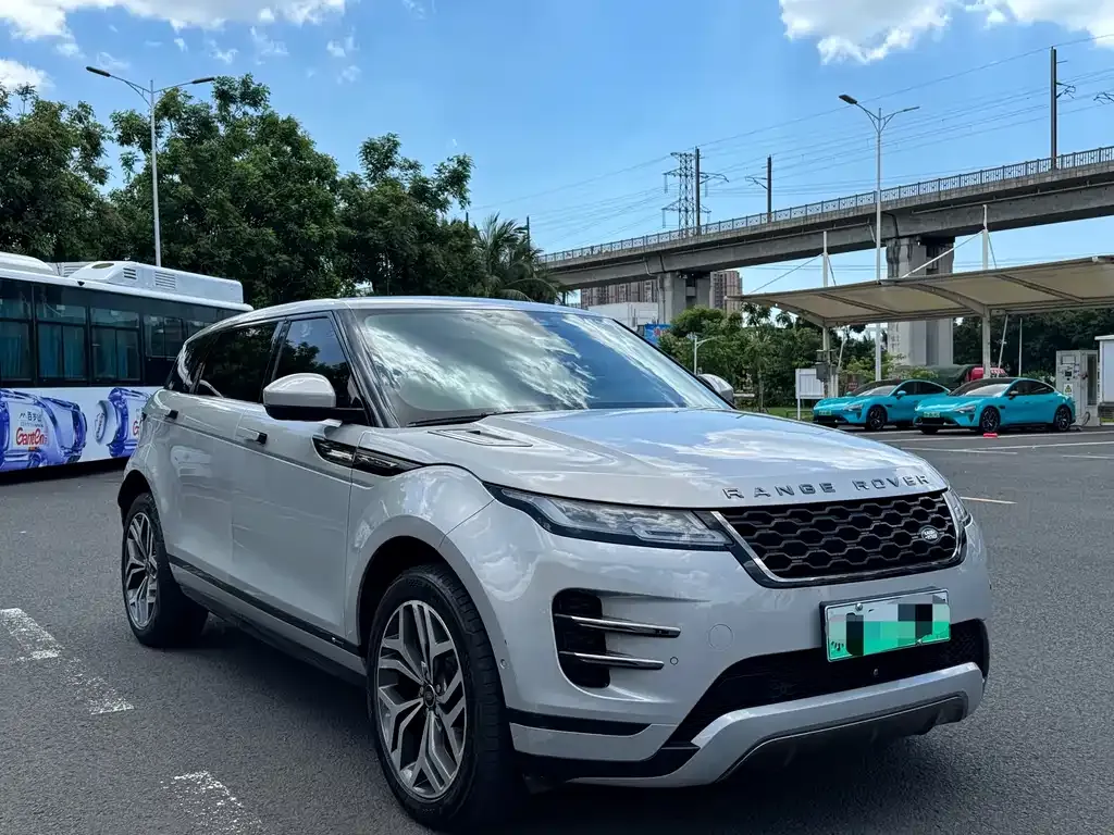 Land Rover Evoque PHEV 2022 из CN, фото 3