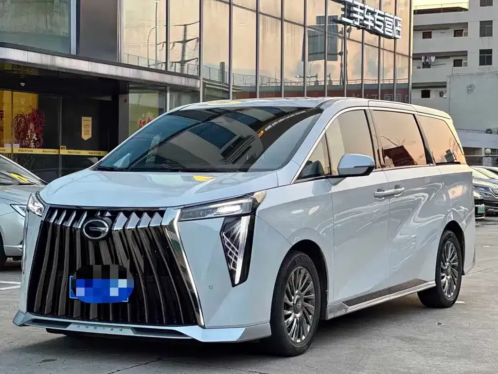 GAC Motor Trumpchi M8 — фото 1