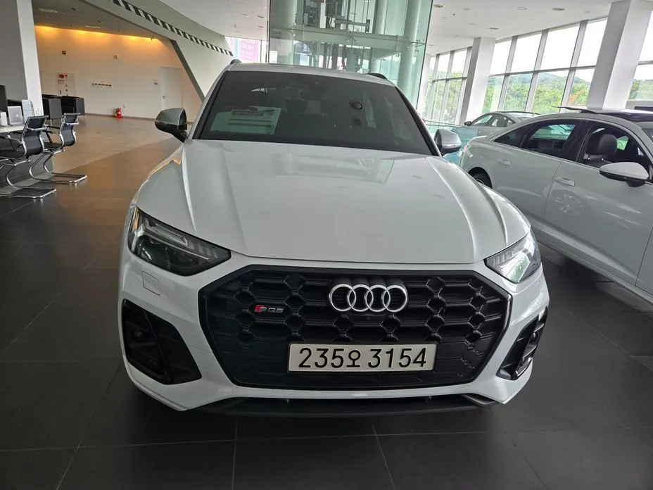 Audi SQ5 2022 из KR, фото 8