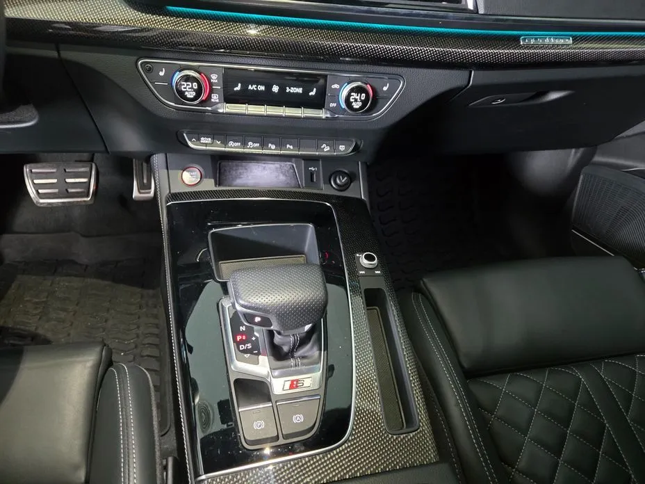 Audi SQ5 2022 из KR, фото 9