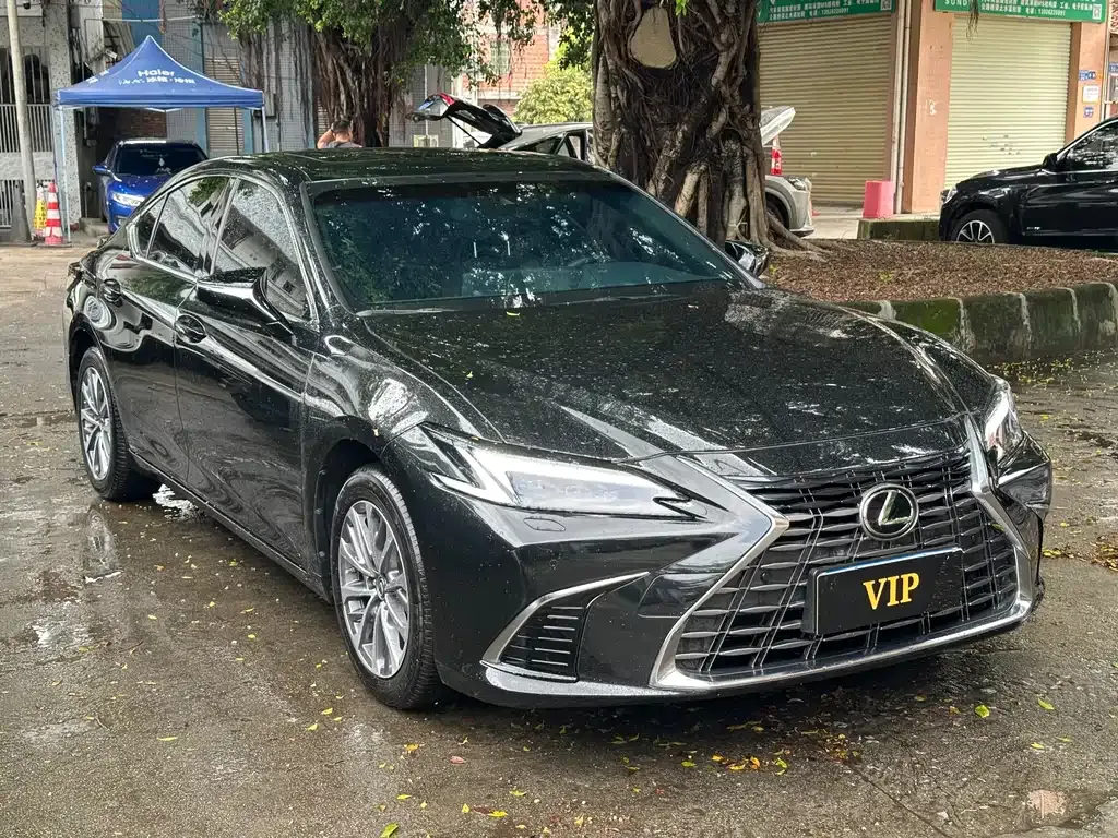 Lexus ES — фото 10