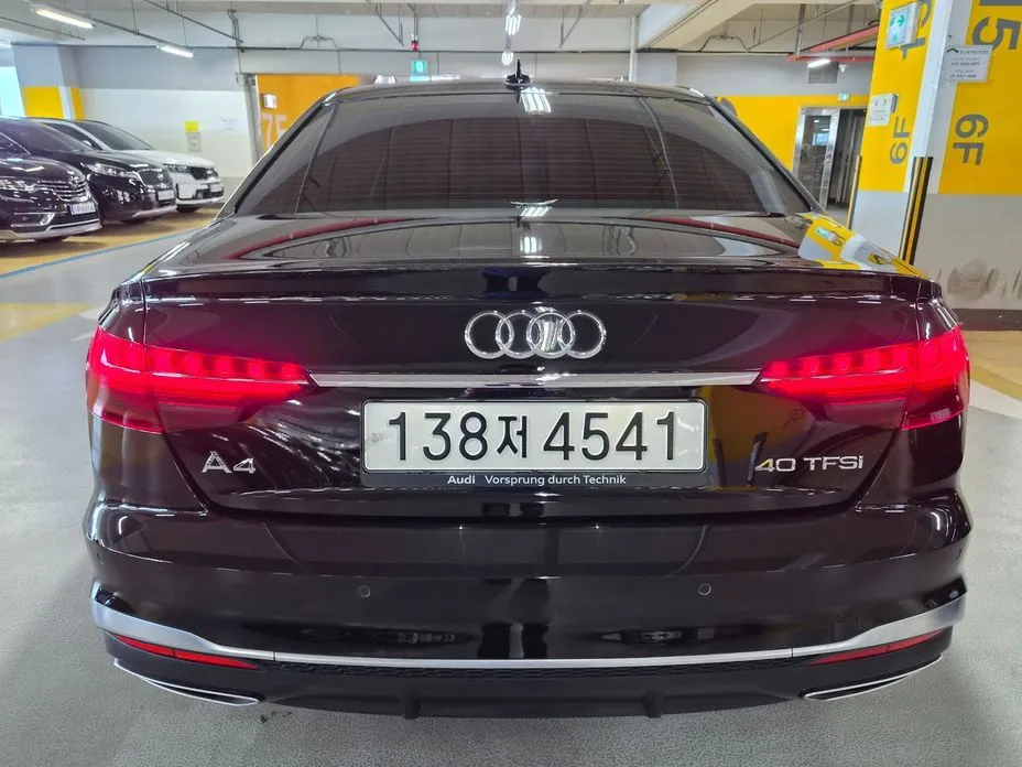 Audi A4 — фото 9