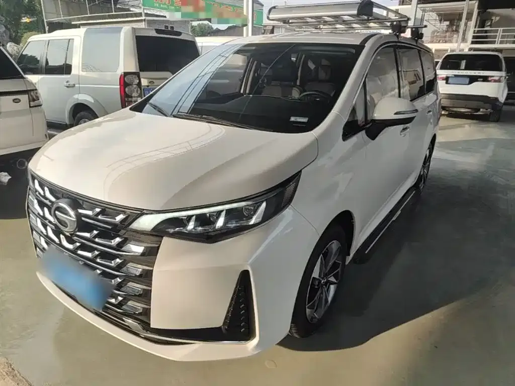 GAC Motor Trumpchi M6 — фото 10