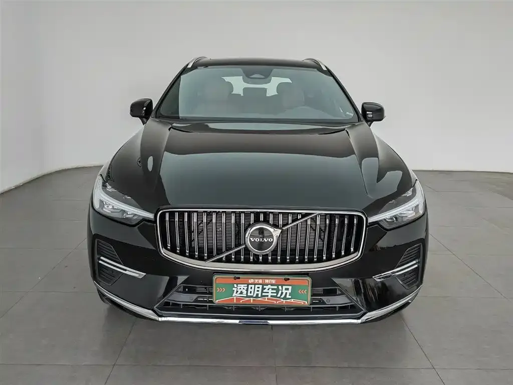 Volvo XC60 2021 из CN, фото 2