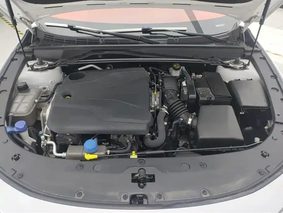 Changan UNI-V 2023 из CN, фото 3