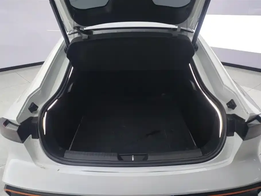Changan UNI-V 2023 из CN, фото 5