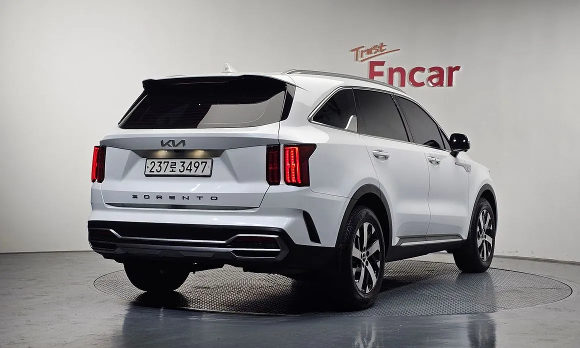 Kia Sorento — фото 5