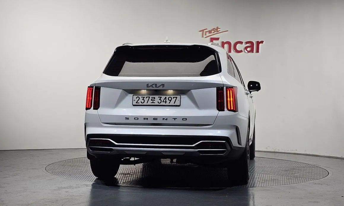 Kia Sorento — фото 4