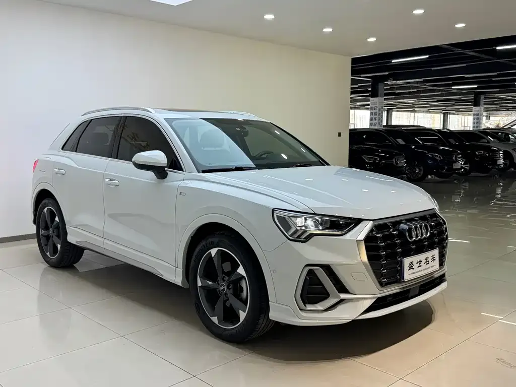 Audi Q3 — фото 4