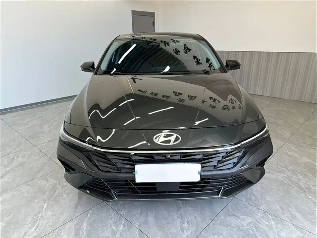 Hyundai Elantra — фото 6