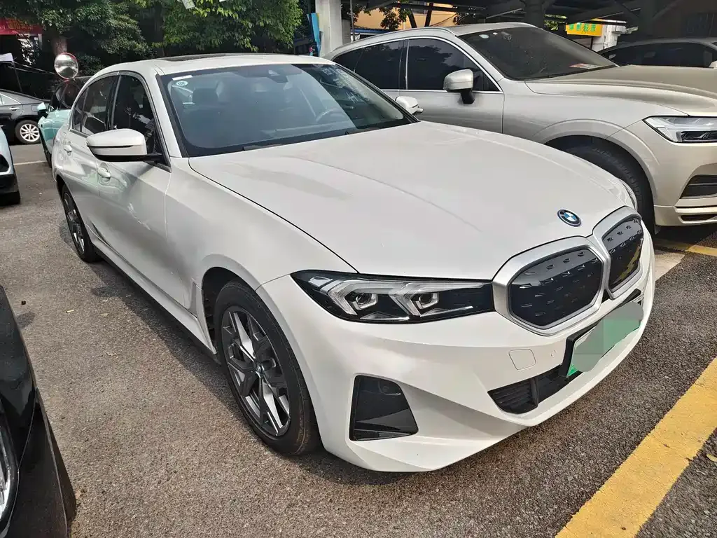 BMW i3 — фото 1