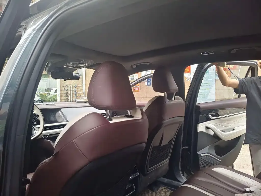 Geely Xingyue L 2023 из CN, фото 2