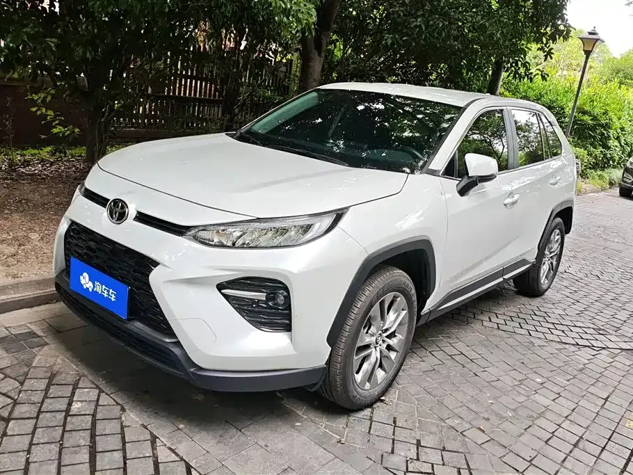 Toyota Wildlander — фото 1