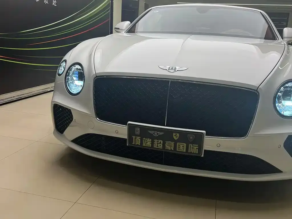 Bentley Continental 2025 из CN, фото 1