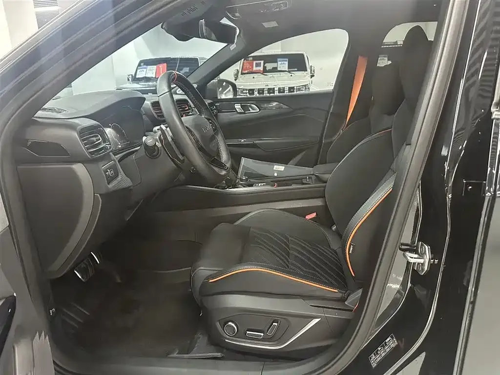 Lynk & Co 02 Hatchback 2022 из CN, фото 5