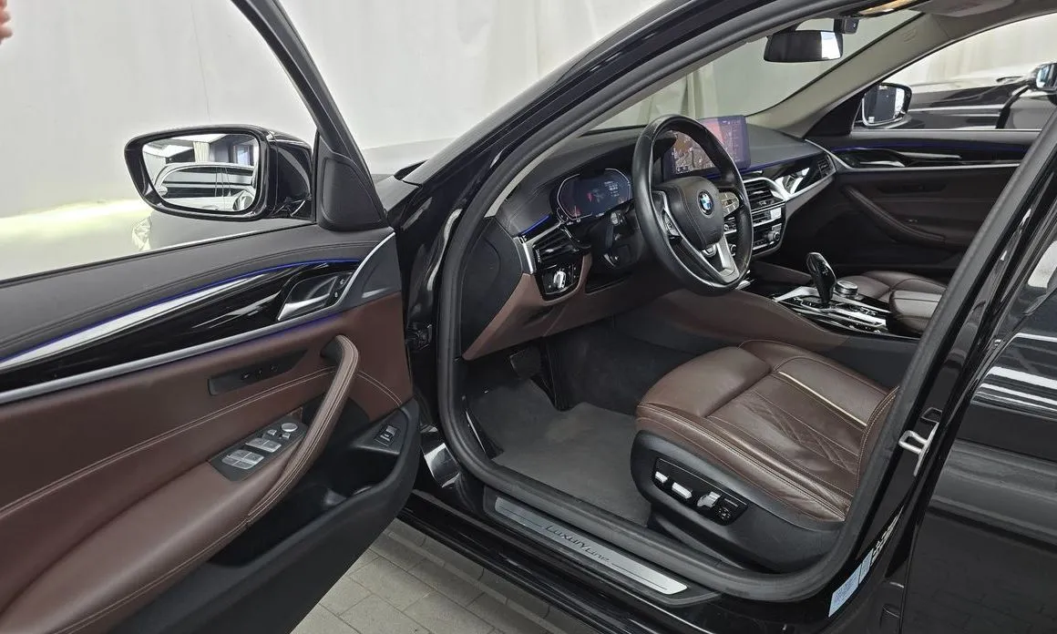 BMW 5-Series 2022 из KR, фото 4