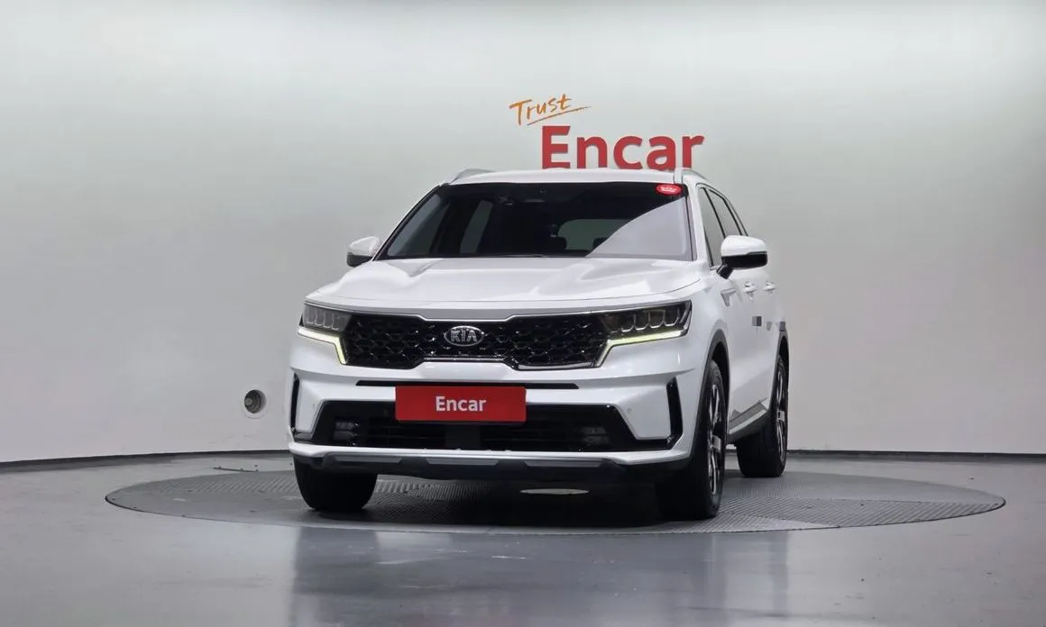 Kia Sorento — фото 7