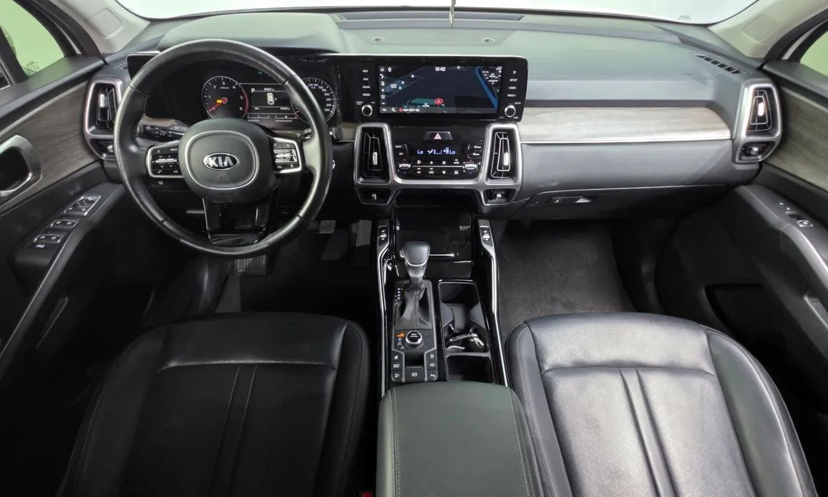 Kia Sorento — фото 5