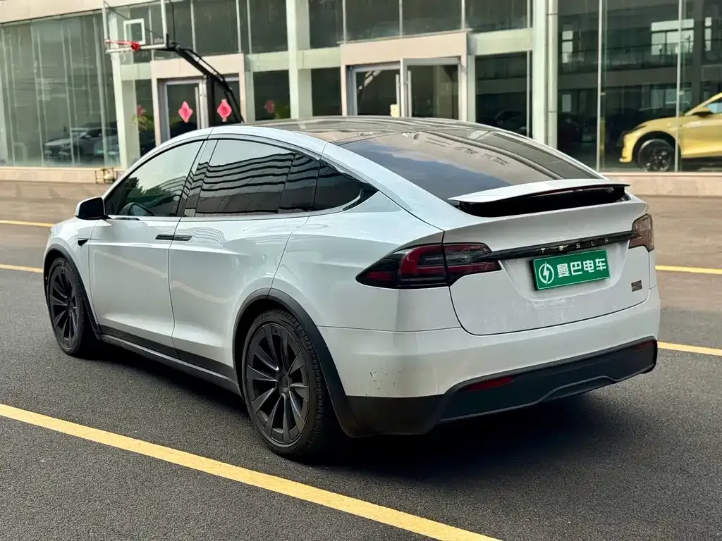 Tesla Model X 2024 из CN, фото 3