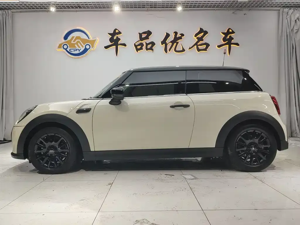MINI Cooper (3-door) 2021 из CN, фото 2