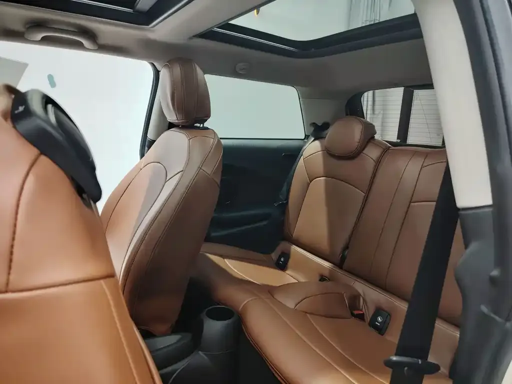 MINI Cooper (3-door) 2021 из CN, фото 3
