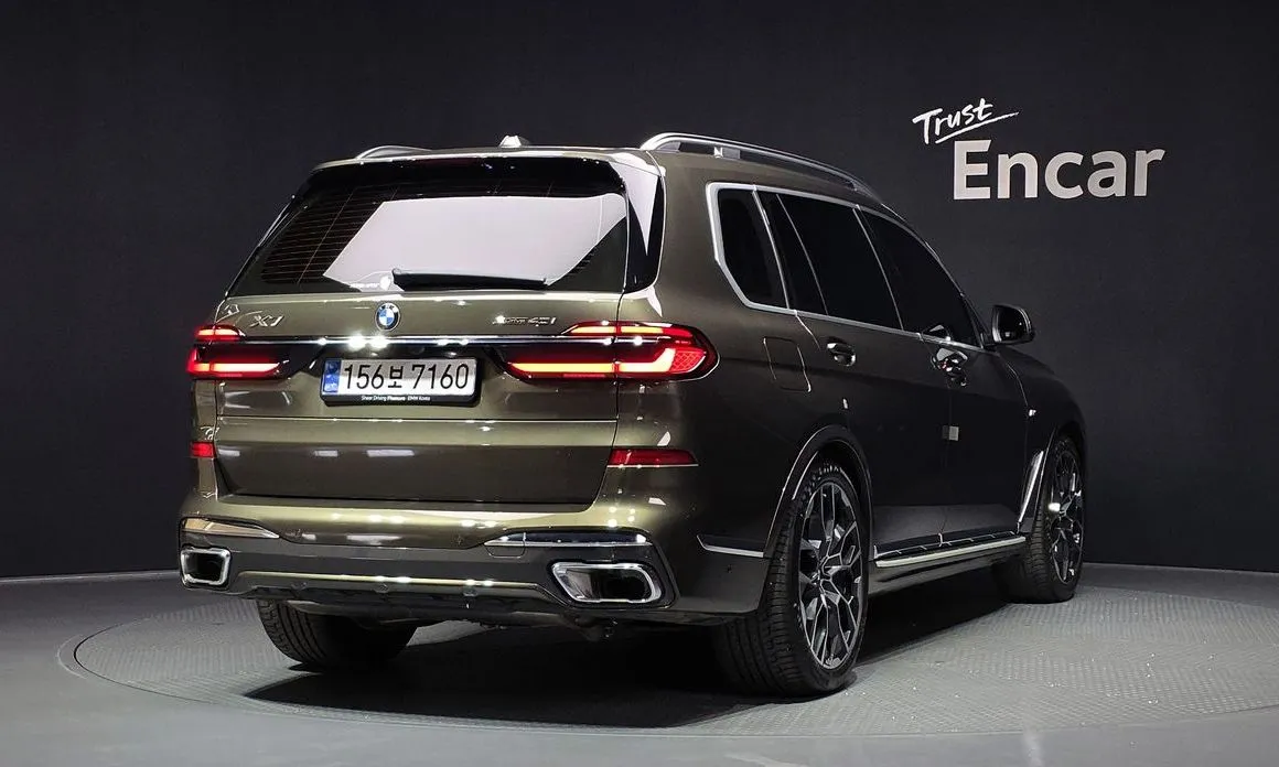 BMW X7 — фото 9