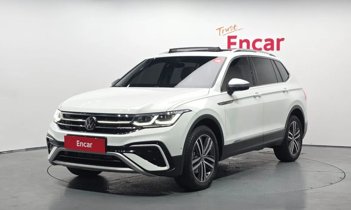 Volkswagen Tiguan — фото 1