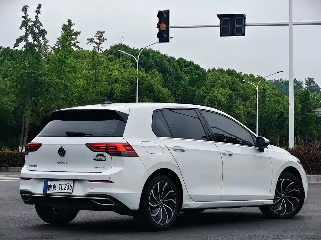 Volkswagen Golf 2021 из CN, фото 8