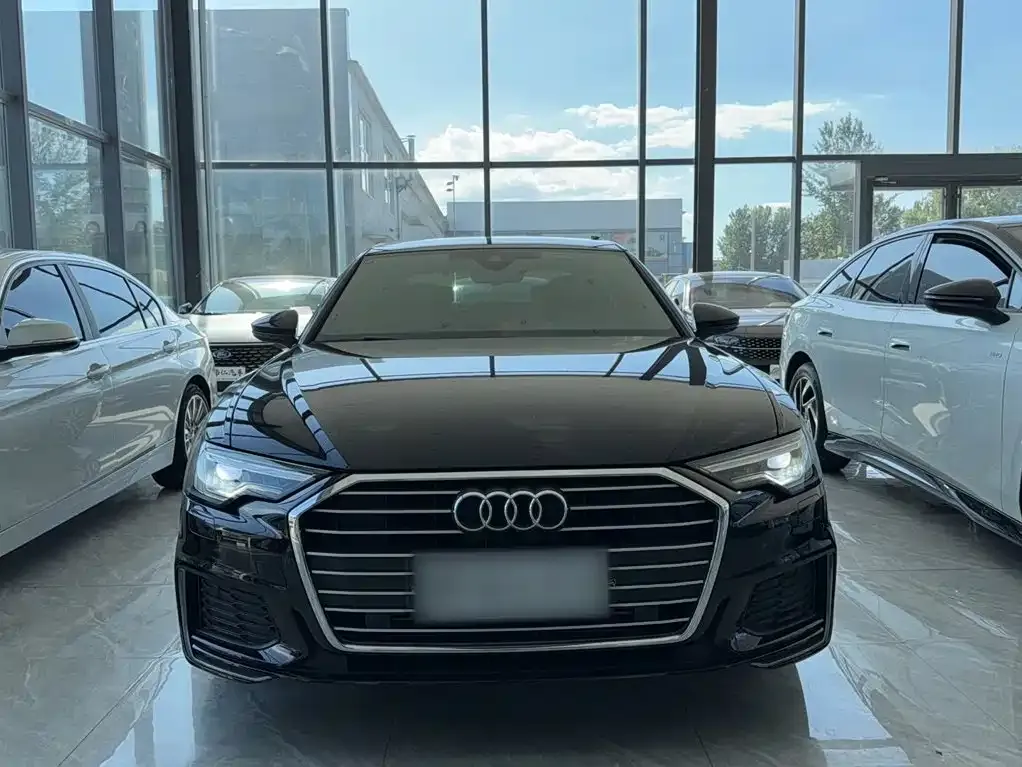 Audi A6L — фото 6