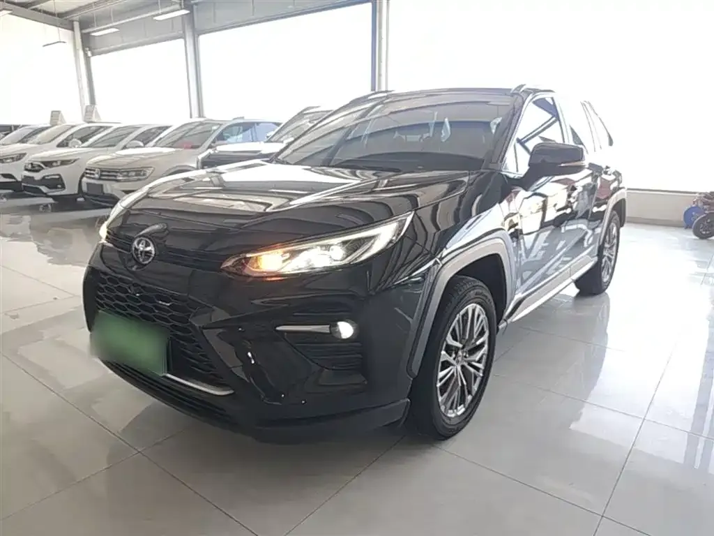 Toyota Wildlander — фото 1