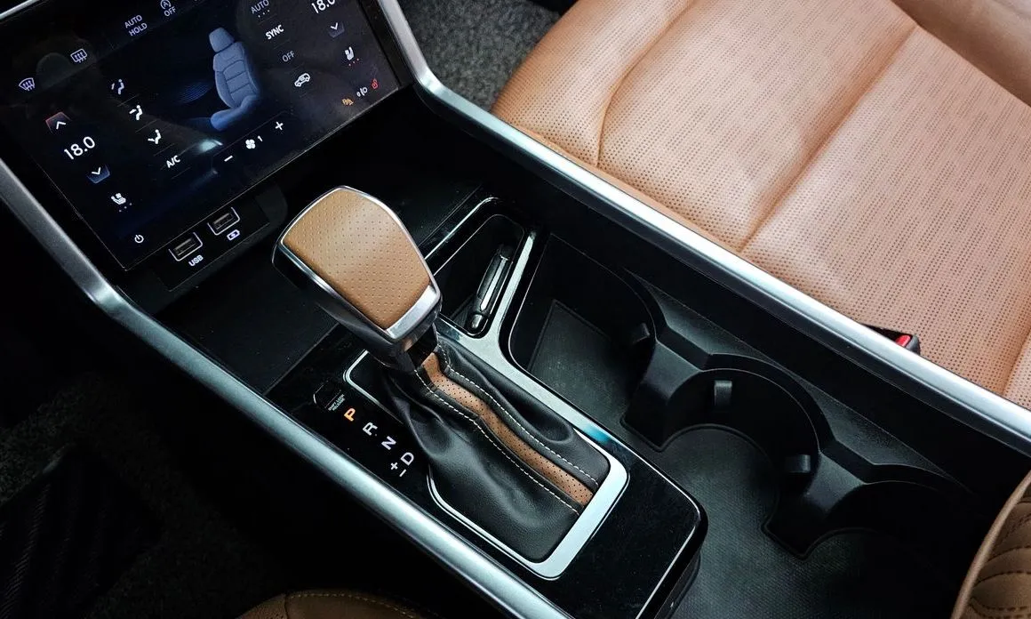 KG Mobility (Ssangyong) Torres 2023 из KR, фото 7