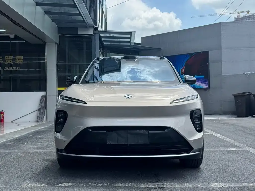 NIO ES8 — фото 3
