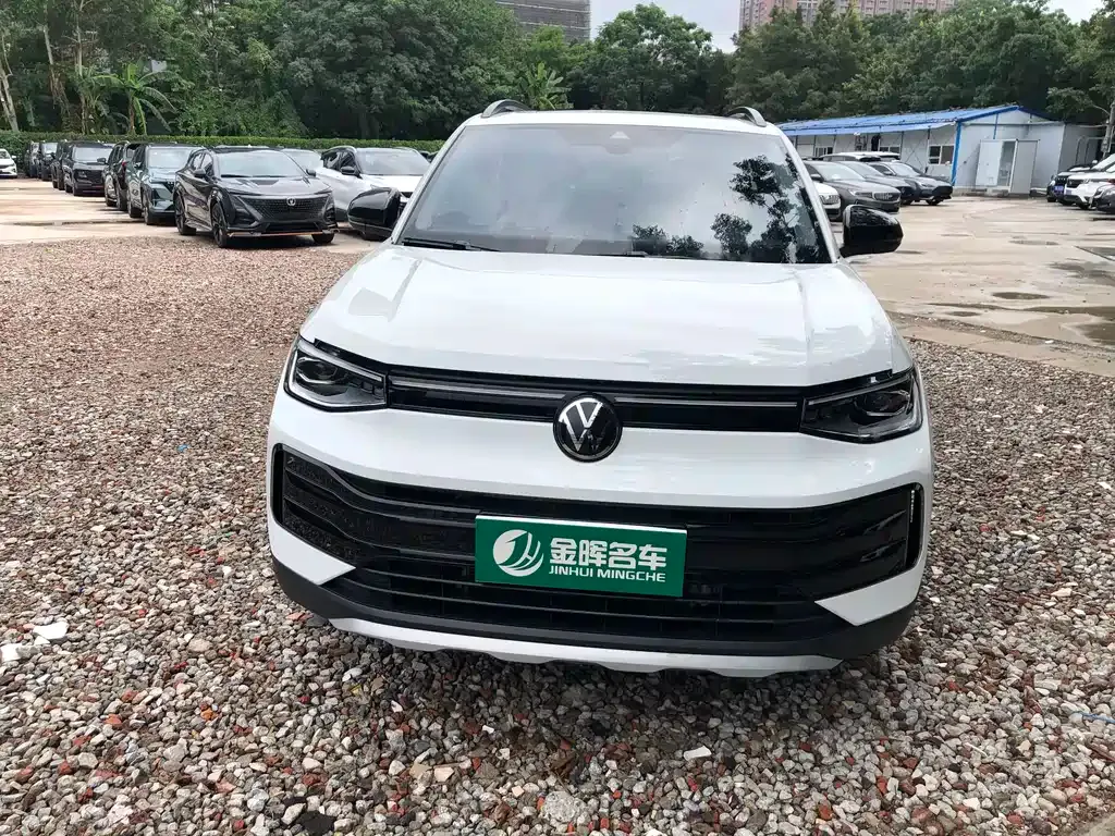 Volkswagen Tharu — фото 9