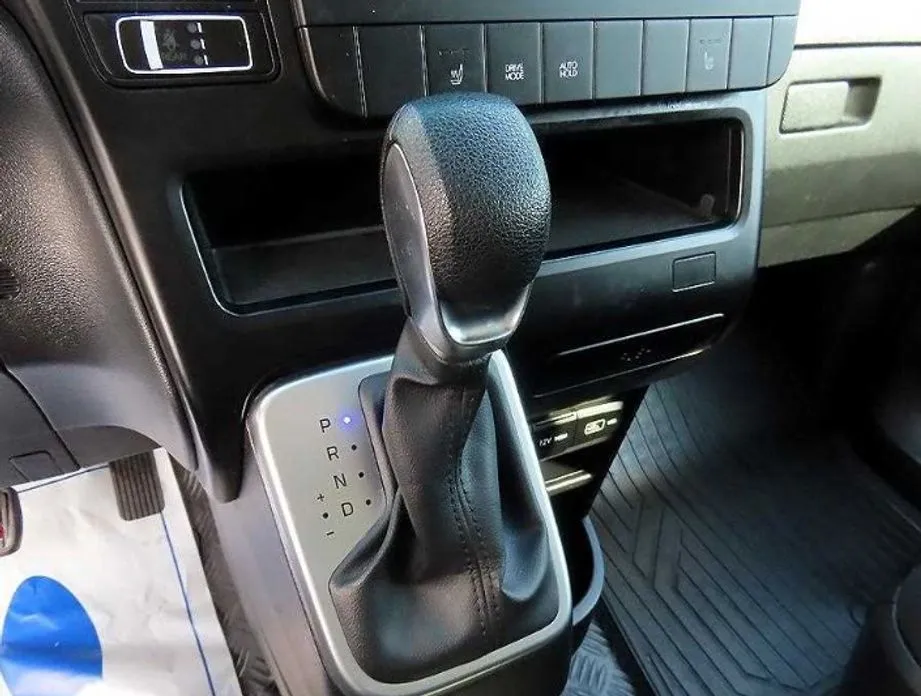 Hyundai Staria — фото 10