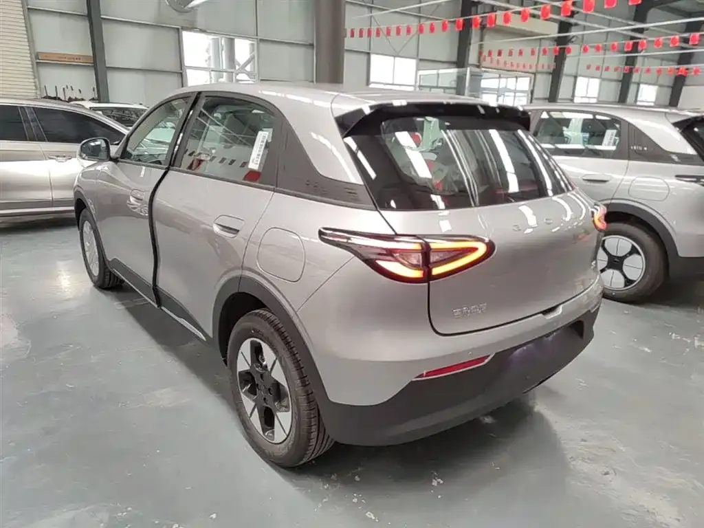 Geely Starburst — фото 8