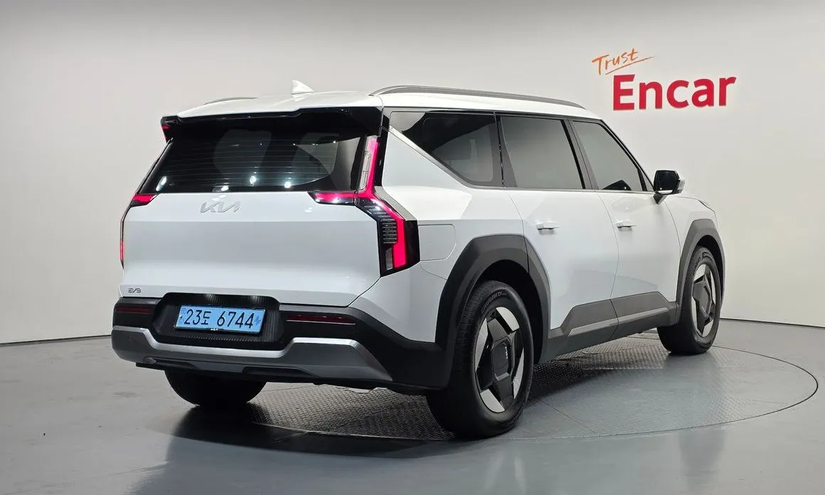 Kia EV9 2024 из KR, фото 3