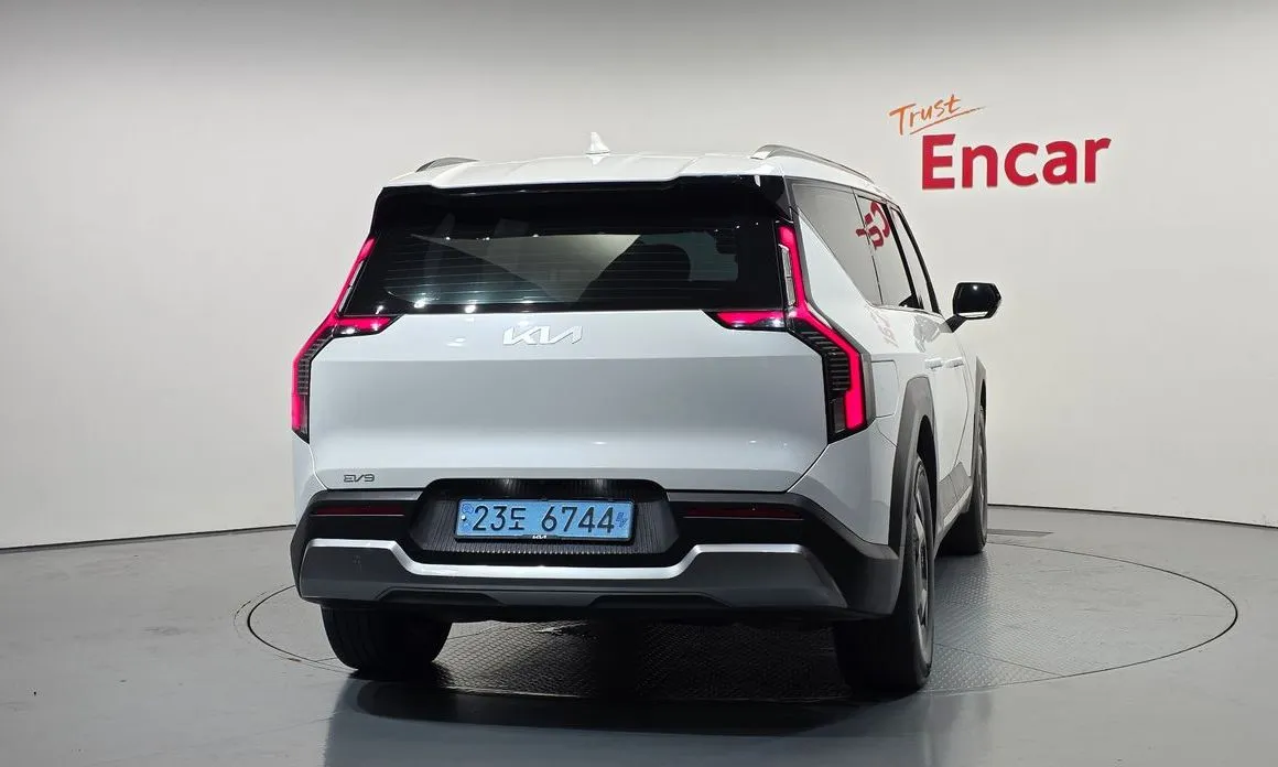 Kia EV9 2024 из KR, фото 8