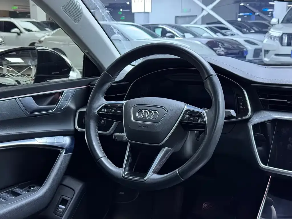 Audi A7 2024 из CN, фото 10