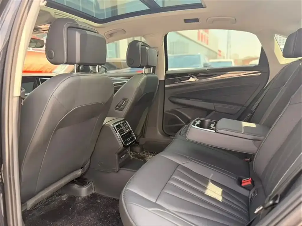Volkswagen Passat — фото 3
