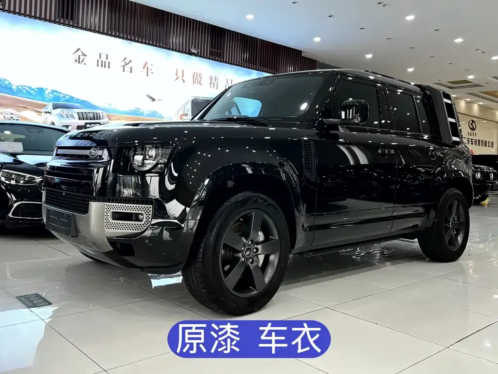 Land Rover Defender — фото 1