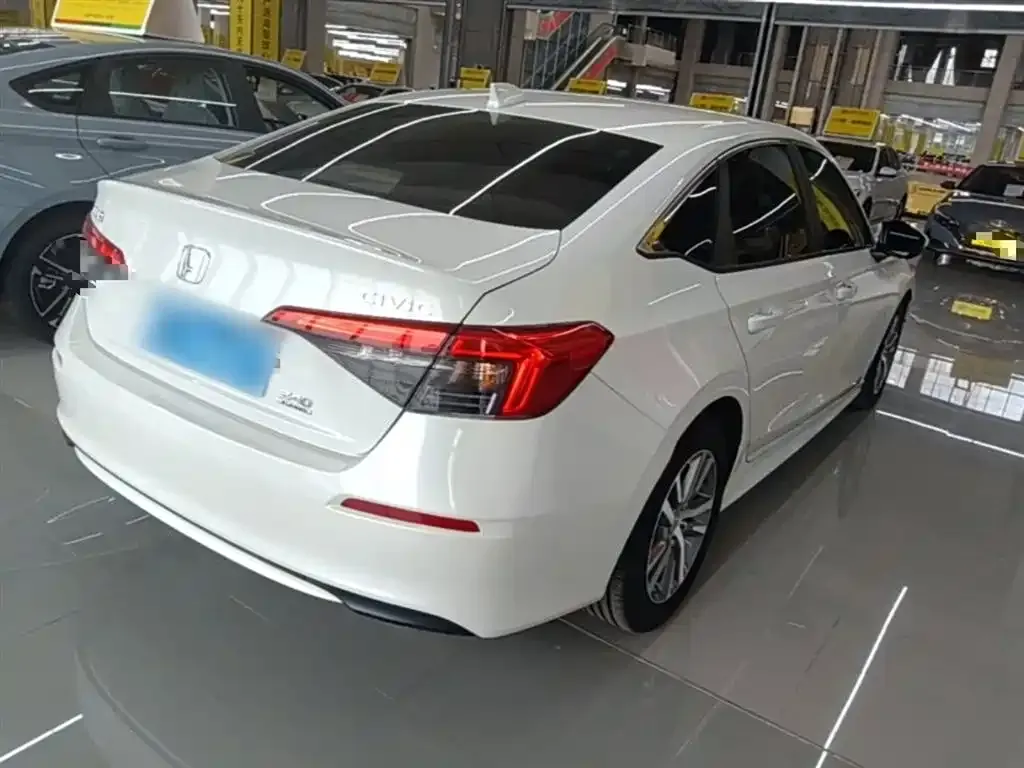 Honda Civic — фото 5