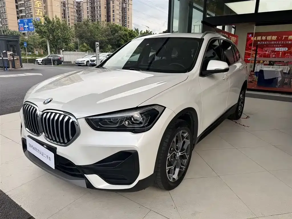 BMW X1 — фото 1