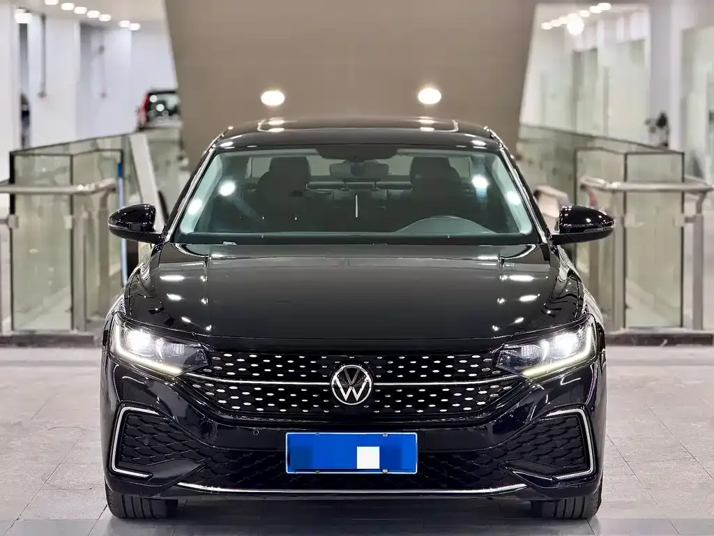 Volkswagen Passat — фото 3