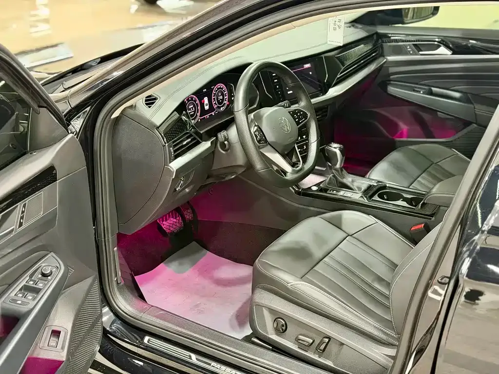 Volkswagen Passat — фото 10