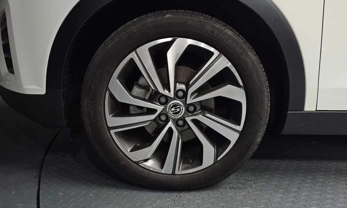 KG Mobility (Ssangyong) TIBOLI 2022 из KR, фото 8