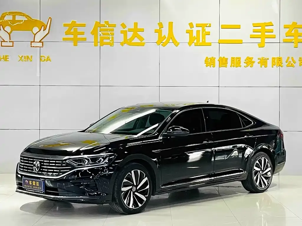 Volkswagen Passat — фото 1