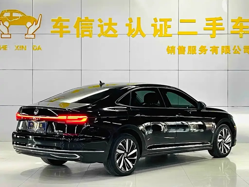 Volkswagen Passat — фото 8